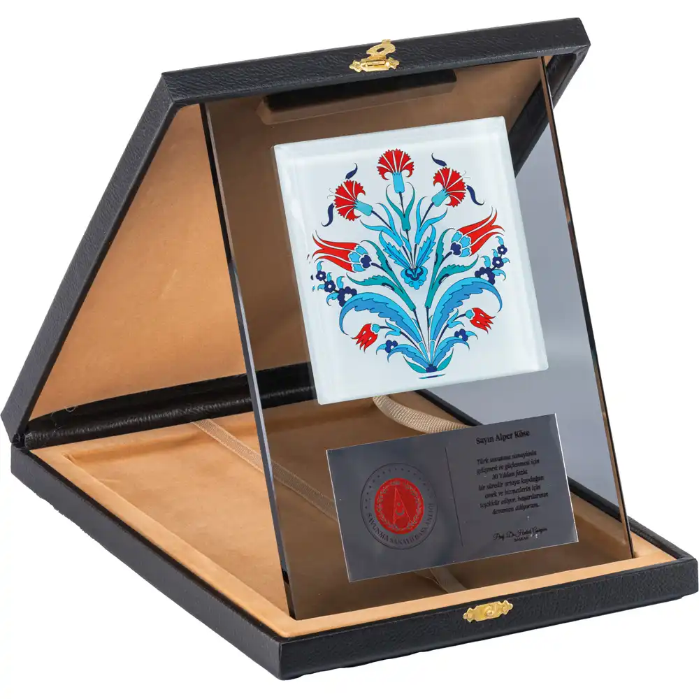 Kutulu Kristal Plaket